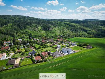 Prodej pozemku 1200m2 k výstavbě RD s výhledem na les v oblí - 18