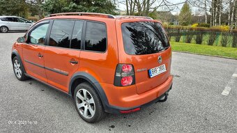Prodám VW CrossTouran 1,4 TSI 125 kw - 18