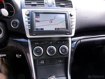 Mazda 6 Dynamic sport 2.5i 16V kombi,xenony,kůže,BOSE - 18