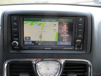 CHRYSLER TOWN & COUNTRY 3,6L V6 211kw LPG odp. DPH 2015 - 18