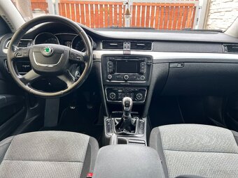 ŠKODA SUPERB COMBI 2.0TDI 125 KW ELEGANCE TOP STAV BEZ KOSME - 18