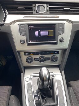 VW Passat B8 Variant / Kombi 1.6 TDi DSG | ACC | - 18