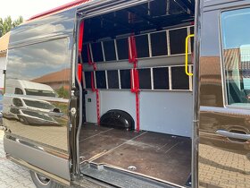VOLKSWAGEN CRAFTER 2.0 TDI / 2018 / - 18