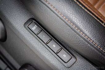 Volkswagen Passat Variant 2.0 TDI 170k Highline 4MOTION DSG - 18