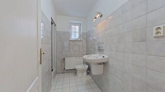 Prodej vícegeneračního domu 204 m2 se zahradou 611 m2 - Prah - 18