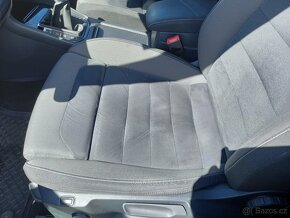 VW-GOLF SPORTSVAN 2,0TDI-150PS-BIXENON-HIGHLINE-NAVI-2015 - 18