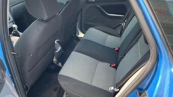 Ford Focus 1.6 // 74 kW // RV 3/2010 // - 18