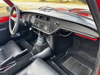 Triumph Spitfire 1500 - 18