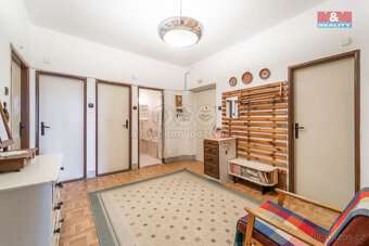 Prodej bytu 4+1, 102 m², Praha, ul. U družstva Repo - 18