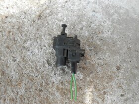 Ford Focus rok výroby 1999 díly - 18