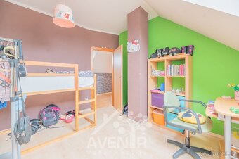 Prodej rodinného domu 415 m2, pozemek 1105 m2 - Valašská Pol - 18