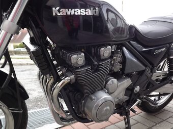Kawasaki Zephyr 550 - 18
