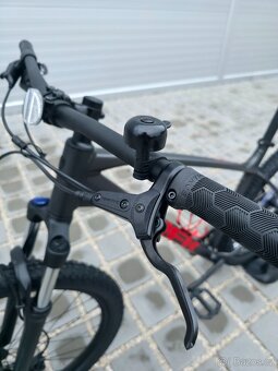 Horské kolo Trek Marlin 5 Gen3, 2025 29″ - 18