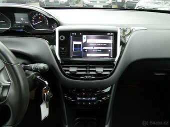 Peugeot 208 1.6i 88kW serviska, 2x kola, klima - 18