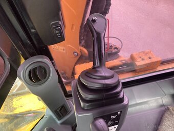 CAT 432F2 Traktorbáger / Rýpadlo 2020 - 18