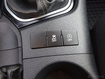 Toyota Auris 1,2 i, 85kW, GARANCE KM - 18