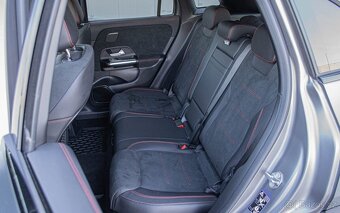 Mercedes-Benz GLA 200 d 4MATIC A/T - 18