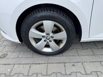 Škoda Fabia 1.4 TDI 77 kW Style Combi / DPH / ČR - 18