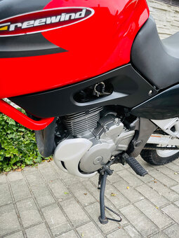 Suzuki XF 650 Freewind r.v.2000 35kW - 18