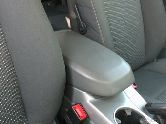 Ford C-MAX 1,6 16V PDC,vyhřív.sklo+sedad.,NAVI,92KW - 18