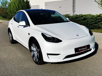 Tesla Model Y Long Range Dual motor, FSD za 100 tis.kč - 18