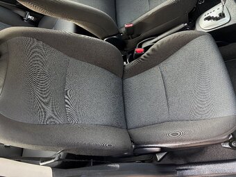 Toyota Yaris, 1.5 Hybrid PLNÝ SERVIS TOYOTA NEHAVAROVANÉ - 18