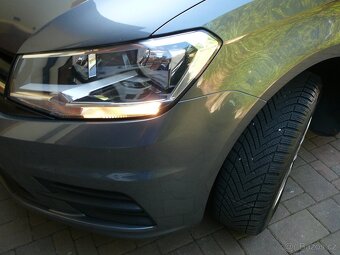 VW CADDY MAXI 2.0 TDI 110KW FAMILY KAMERA FRONTASIST TAŽNÉ - 18