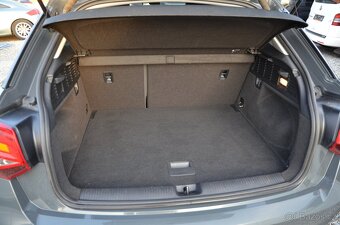 Audi Q2, 30 TFSi / ČR / 1. MAJITEL - 18