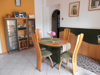 Prodej krásného RD se zahradou u Hradce Králové - 18