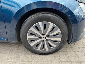 Škoda Superb 3 2.0 TDI 110kW DSG Tažné Matrix LED Keyless - 18