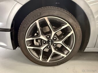 Kia Cee´d SW, SW TOP 1,5 T-GDI AUT + TAŽNÉ - 18
