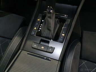 Škoda Superb 3 iV Combi TSI 160kW Sport - záruka Autodraft - 18