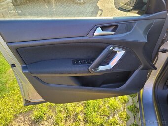 Peugeot 308 1.6hdi 85kw 6kvalt 198tkm 2015 - 18