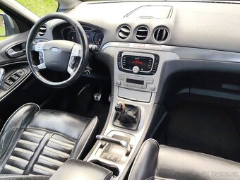 FORD S-MAX TITANIUM ULTIMATE BENZÍN 2.0i 107KW - 18