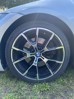 BMW E90 330xi • 2007 • 3.0i 200 kW • xDrive - 18