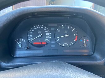 Prodám BMW 518i E34 83kw/113K - 18