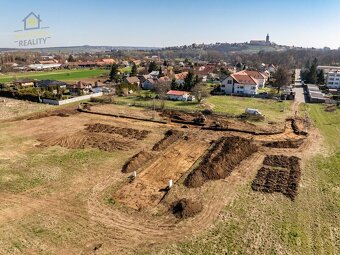 Prodej pozemku 1153 m2 - 18