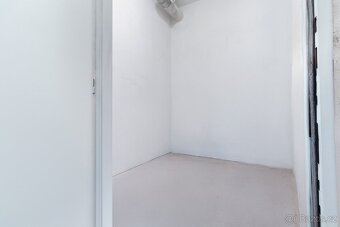 Prodej bytu 1+kk, 76 m2 s terasou a zahradou, Praha 5 - Stod - 18