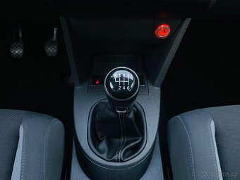 Volkswagen Touran 1.2TSI 77KW MANUÁL SENZORY VÝHŘEV SERVISKA - 18