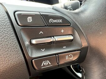 Hyundai i30, 1.5 T-GDI Smart AT - 18