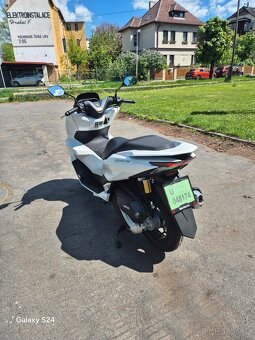 Skutr Honda PCX 125 - 18
