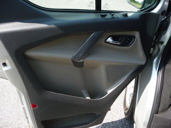 Ford TOURNEO CUSTOM 2.2TDCi 155Hp LONG 08/2015 8 MÍSTNÉ - 18