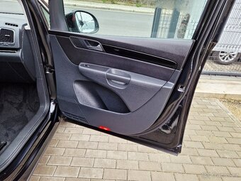 VW Sharan Highline, 2.0 TDi, r.v. 12/2019, plný servis,tažné - 18