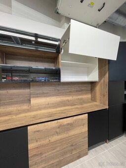 Prodám NOVOU černou kuchyň Plzeň DTD Egger U899 - 18