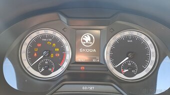 Škoda Octavia III 1.6 CRTDI GreenTec ComNAVI - 18