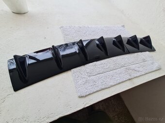 Spojler zadného nárazníka difúzorové plutvy žralocie plutvy - 18