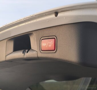 Mercedes-Benz C 220D/2.0 Diesel 143 kW/AUT/Combi/Avantgarde/ - 18