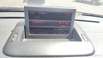 PEUGEOT 3008 1.6 HDI 80 KW - 18