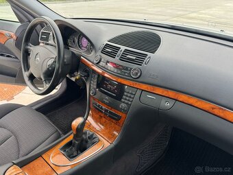 Mercedes Benz W 211 E 240 Nová STK najeto or. 1810000 - 18