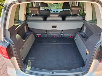 VW Touran 2.0 TDI 103kW,DSG,Highline,Tažné,Kamera,Serviska. - 18